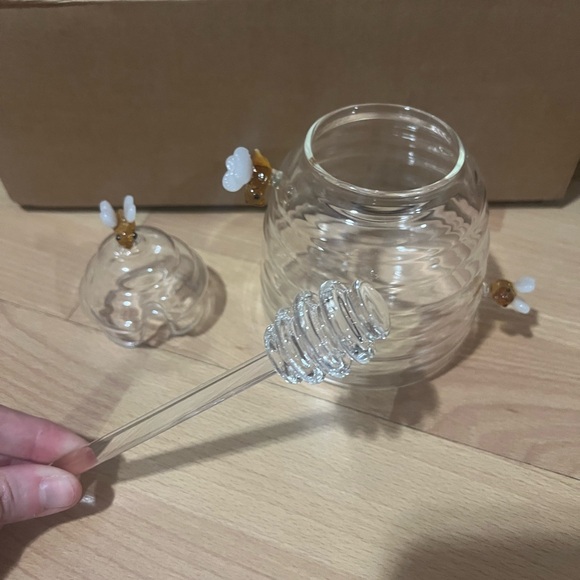 Neiman Marcus Glass Honey Jar with Bee Accents - Picture 5 of 5